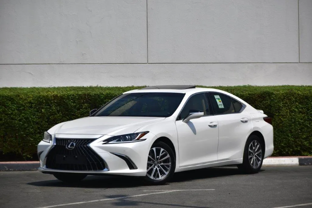 Hybrid ES | Lexus Sedan | ES300h