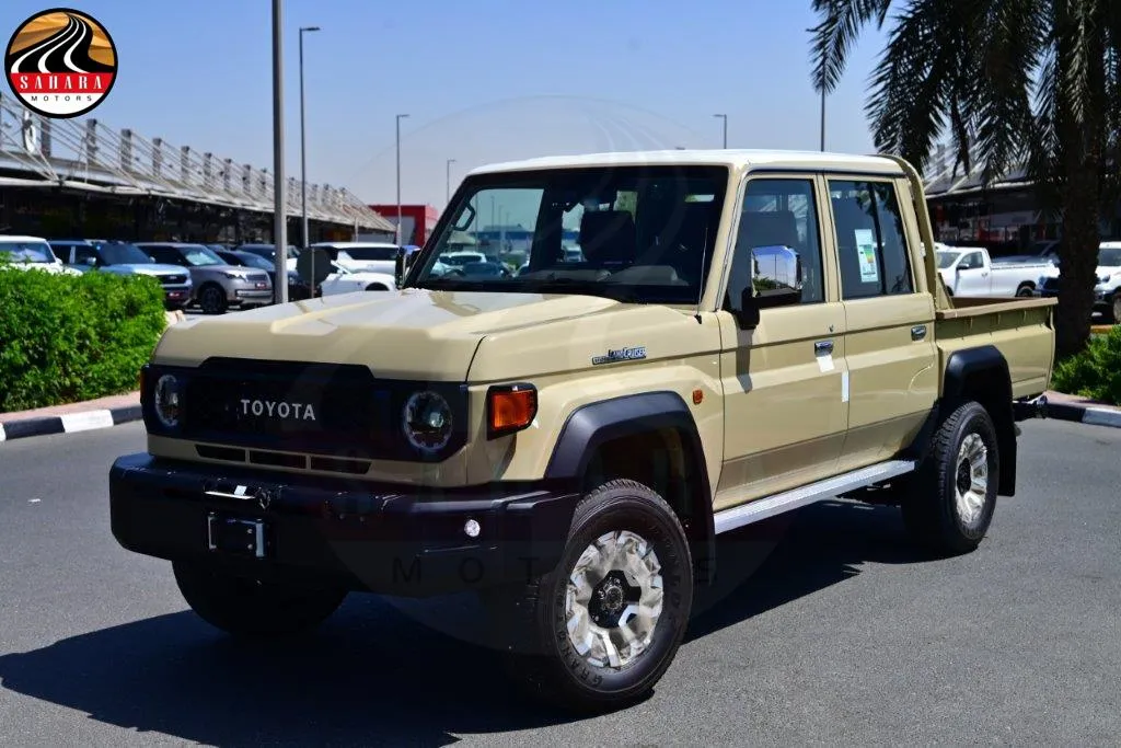 2025 Land Cruiser Pickup Automatic | Toyota Land Cruiser LC79 Double Cabin Pickup Diesel | Sahara Motors Dubai