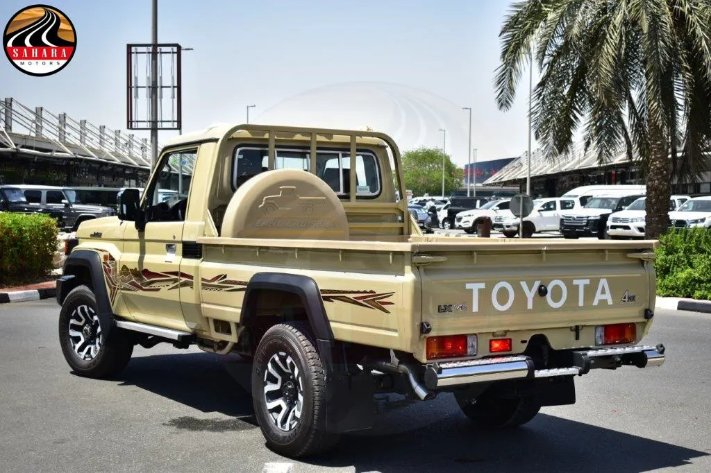 Land Cruiser Single Cabin 4WD Pickup | LC 79 Petrol Pickup S-DLX | Super DLX 4X4 Pickup | Sahara Motors Dubai