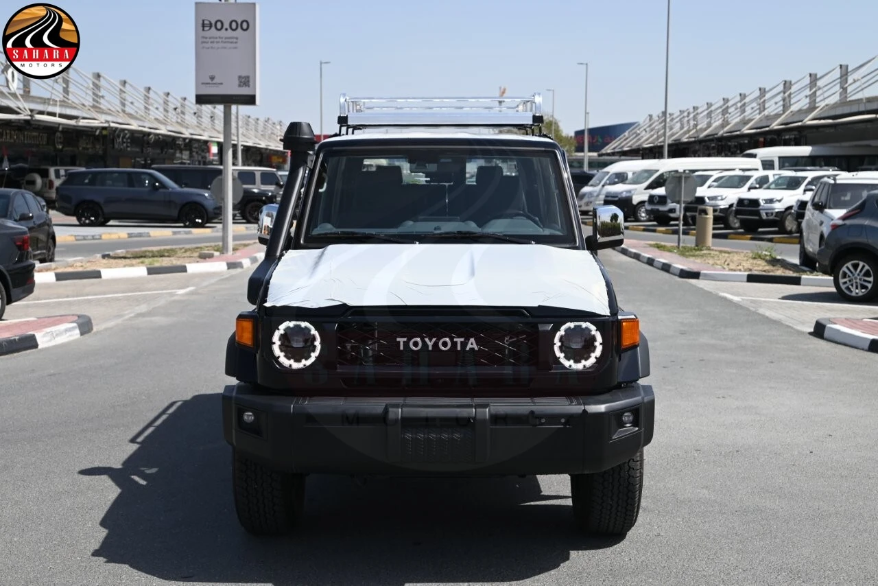 Land Cruiser 76 Hardtop Diesel | LC76 Wagon Limited | Sahara Motors Dubai