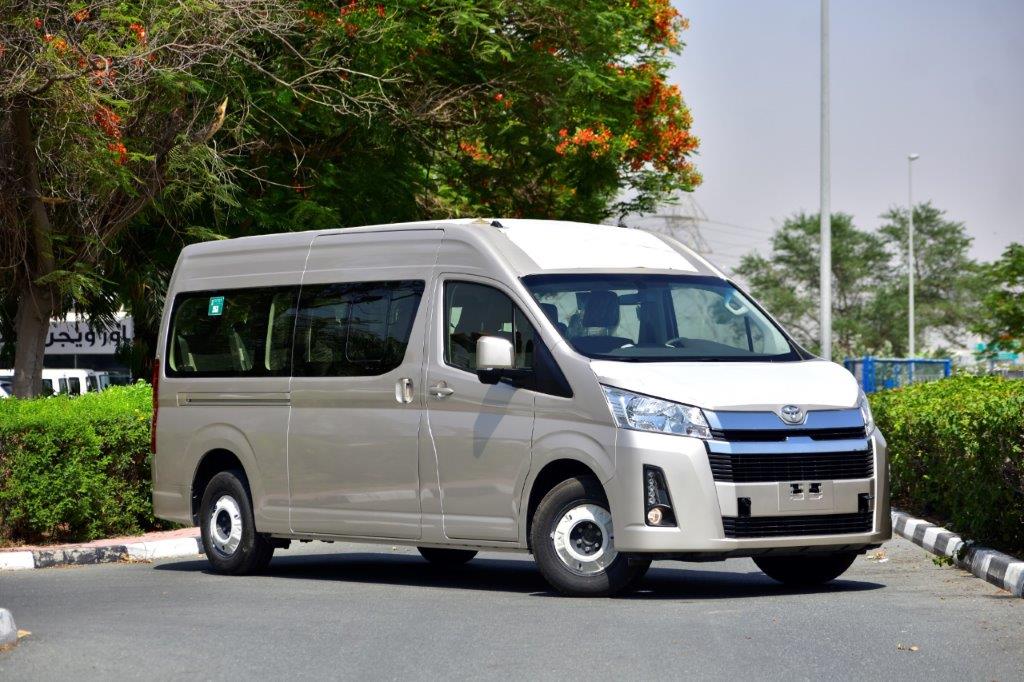 TOYOTA HIACE HIGH ROOF crossed front face