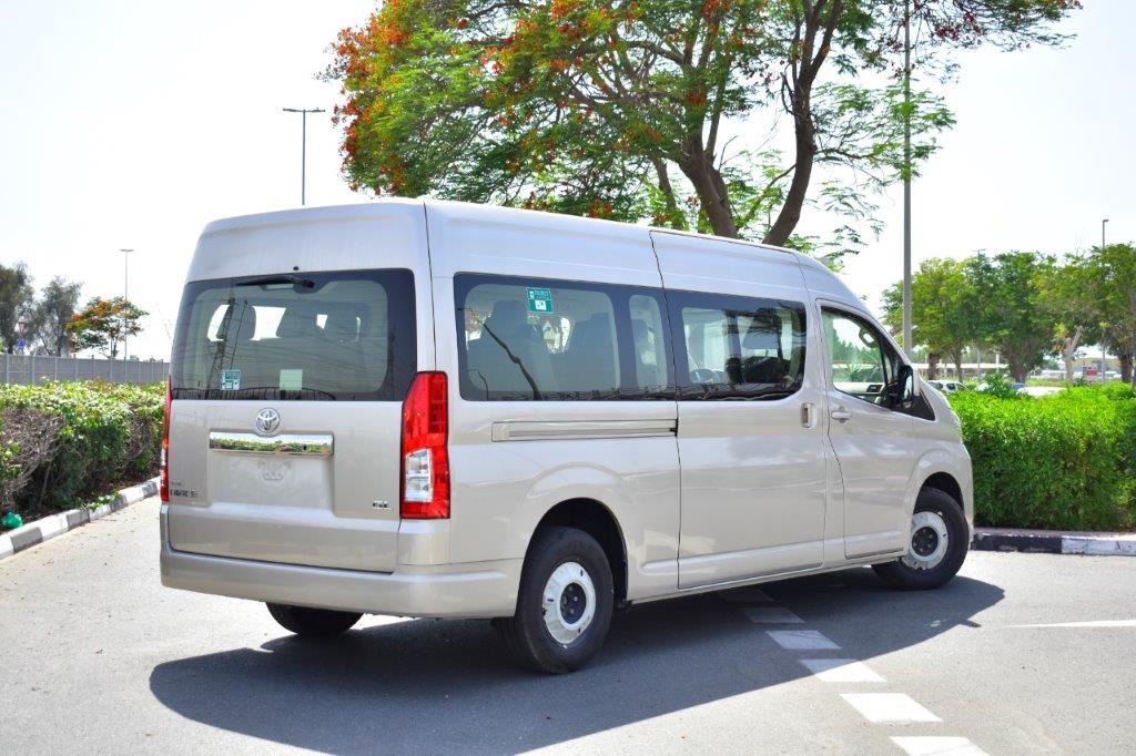 TOYOTA HIACE HIGH ROOF Right side face