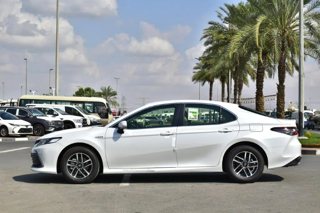 Camry Hybrid | Toyota Dubai | Sahara Motors