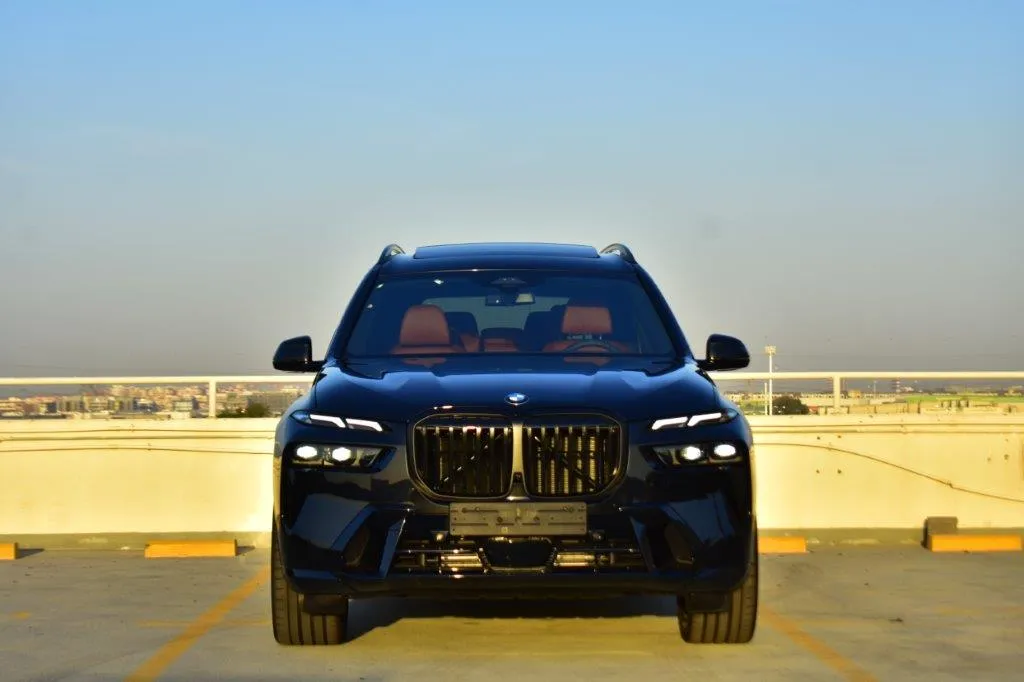 BMW X7 | 2023 BMW xDrive 40i  M-SPORT 3.0L AWD 7-Seater  AT | Sahara Motors Dubai