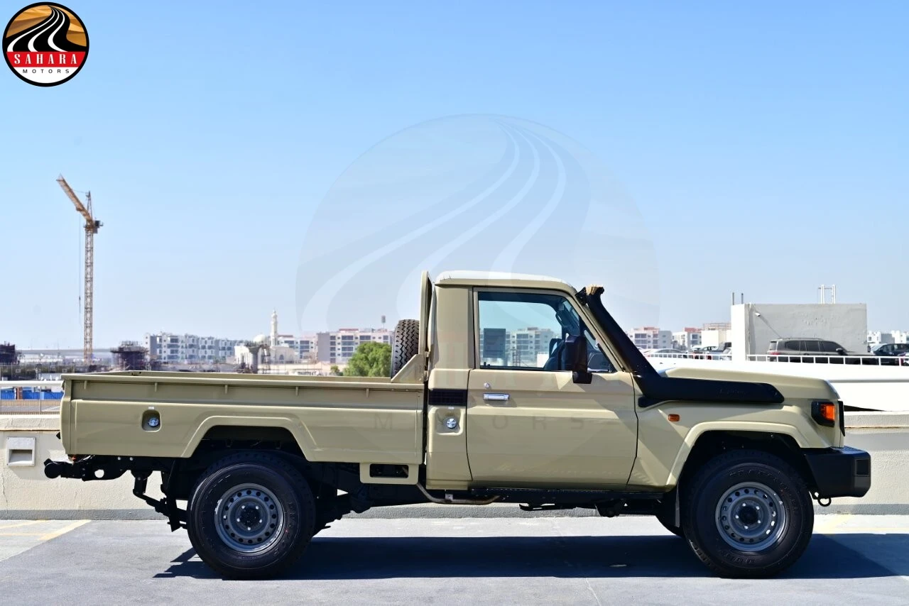 Toyota LandCruiser | 2026 Toyota | Toyota Pickup | 2026 Pickup | LC 79 | LC 79 STD 4L PETROL | Sahara Motors