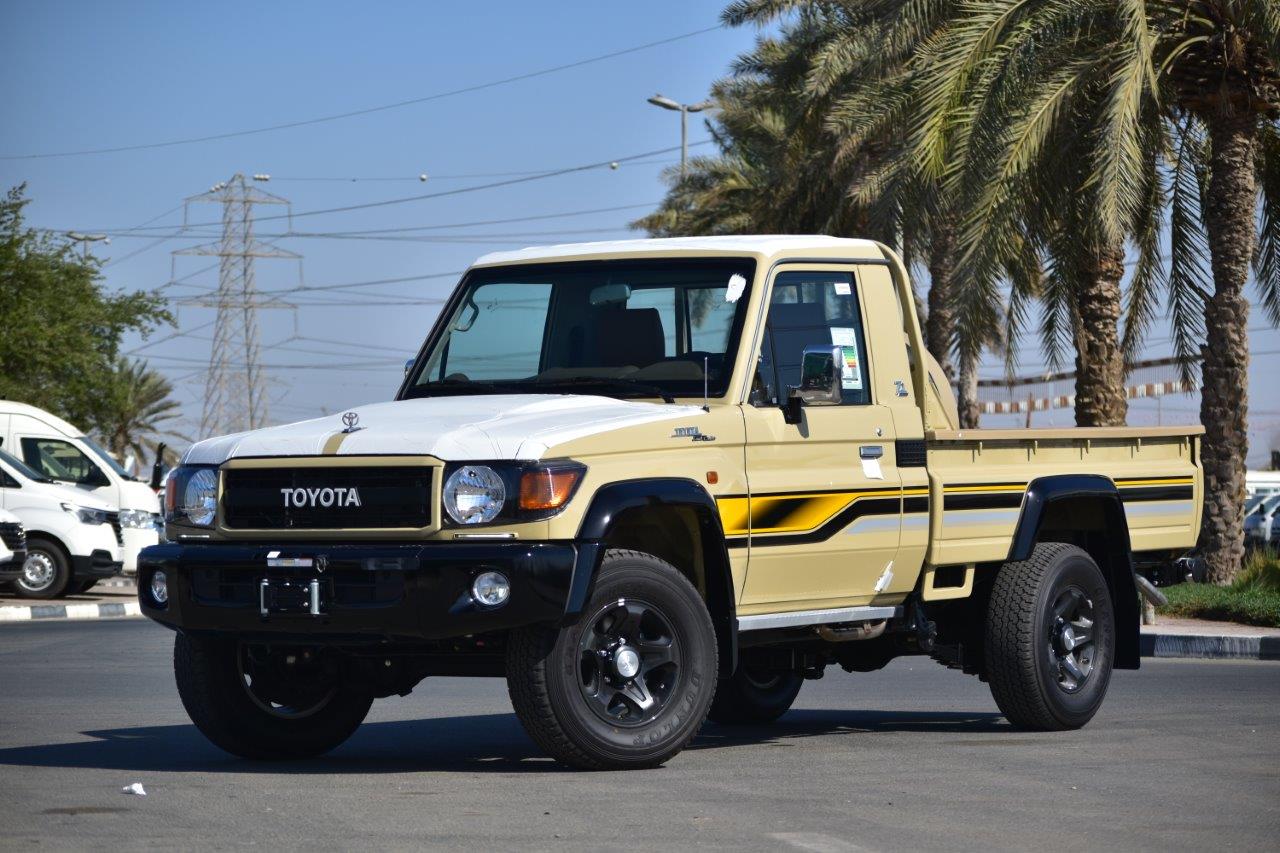 Land Cruiser 79 Pickup V6 4.0L 70th Anniversary Sahara Motors