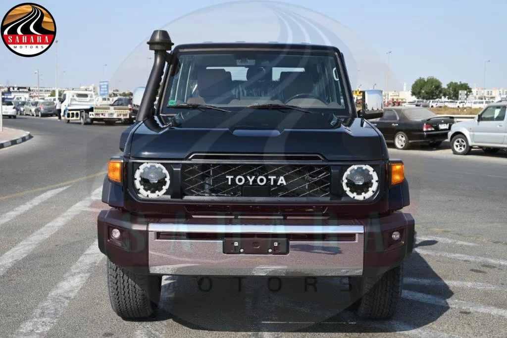 Land Cruiser 76 Hardtop Automatic | Sahara Motors